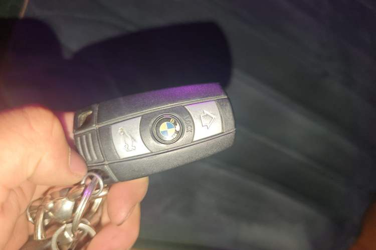 Used BMW 3 Series 2011 335i Convertible Coupe Vehicle Key