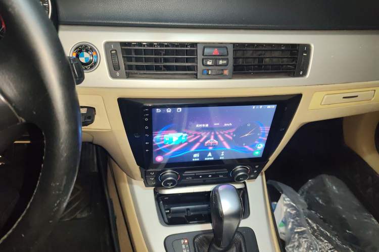 Used BMW 3 Series 2011 318i Leading Model Audio And AC Panel