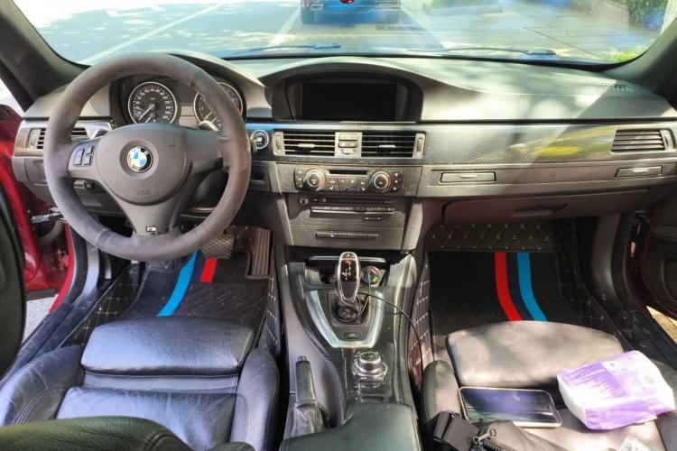 Used BMW 3 Series 2011 335i Convertible Coupe Center Console