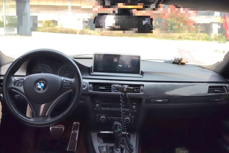 Used BMW 3 Series 2011 325i Sport Edition Center Console