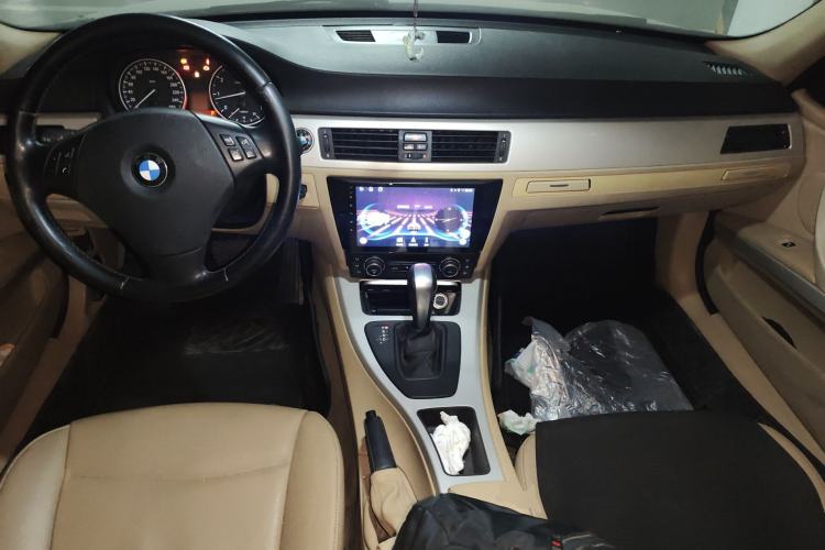 Used BMW 3 Series 2011 318i Leading Model Center Console