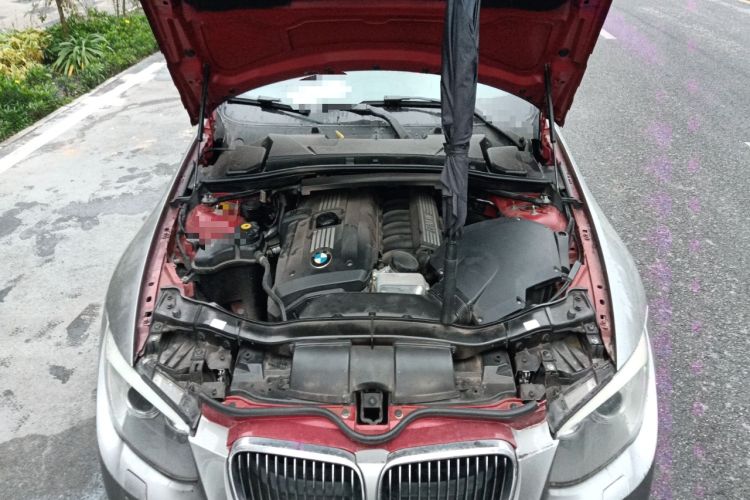 Used BMW 3 Series 2011 330i Convertible Coupe Engine Bay