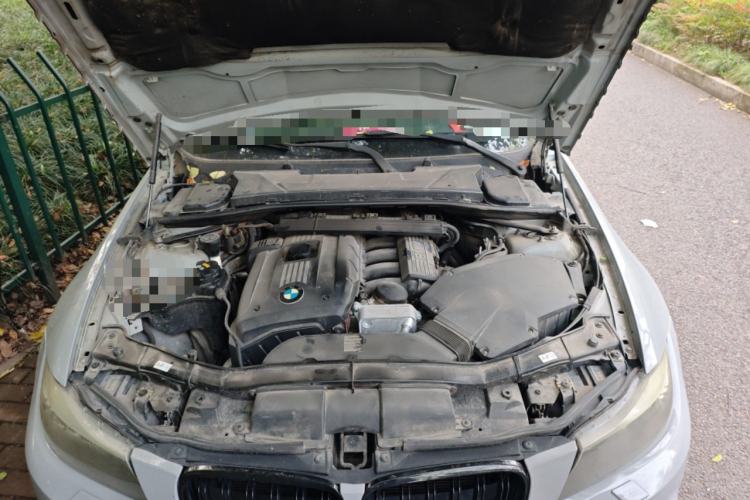 Used BMW 3 Series 2011 325i Luxury Edition Engine Bay