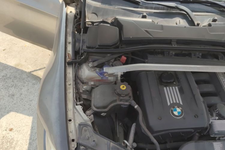 Used BMW 3 Series 2011 325i Sport Edition Engine Bay Right