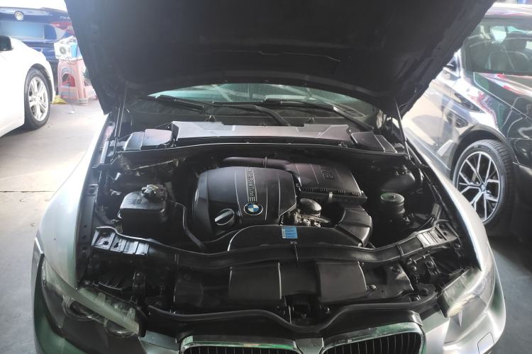 Used BMW 3 Series 2011 335i Convertible Coupe Engine Bay