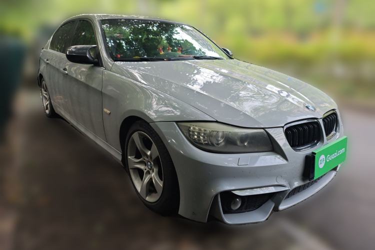 Used BMW 3 Series 2011 325i Luxury Edition Front Right 45 Deg