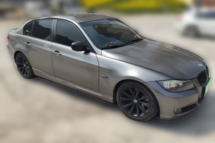Used BMW 3 Series 2011 325i Sport Edition Front Right 45 Deg