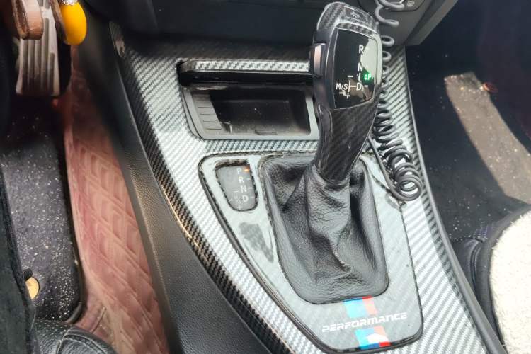 Used BMW 3 Series 2011 325i Sport Edition Gear Lever