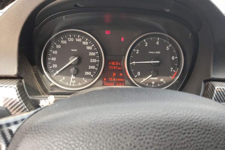 Used BMW 3 Series 2011 325i Sport Edition Instrument Cluster