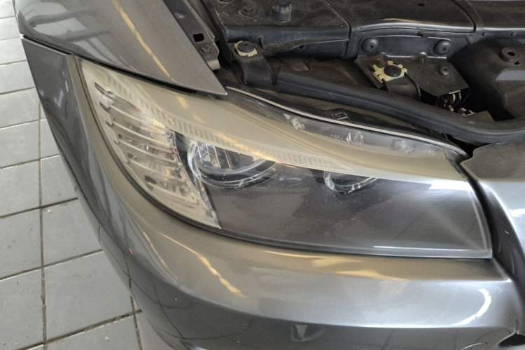 Used BMW 3 Series 2011 318i Leading Model Right Front Headlight