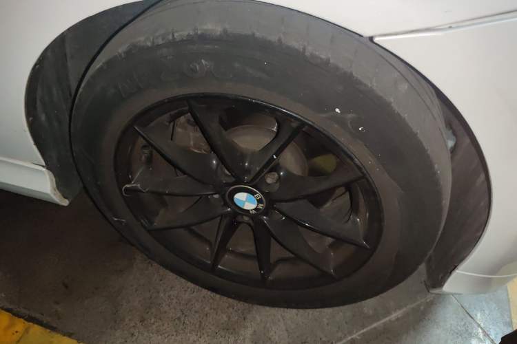Used BMW 3 Series 2011 318i Leading Model Right Front Wheel Hub