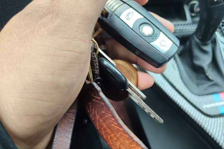 Used BMW 3 Series 2011 325i Sport Edition Vehicle Key