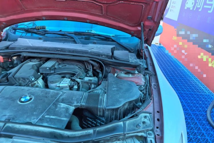 Used BMW 3 Series 2011 320i Convertible Coupe Engine Bay Left