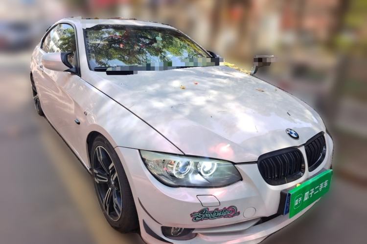 Used BMW 3 Series 2011 320i Coupe Front Right 45 Deg