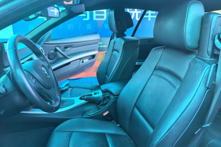 Used BMW 3 Series 2011 320i Convertible Coupe Left Front Seat