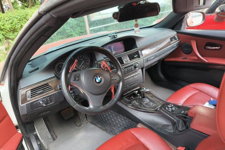 Used BMW 3 Series 2011 330i Convertible Coupe Center Console