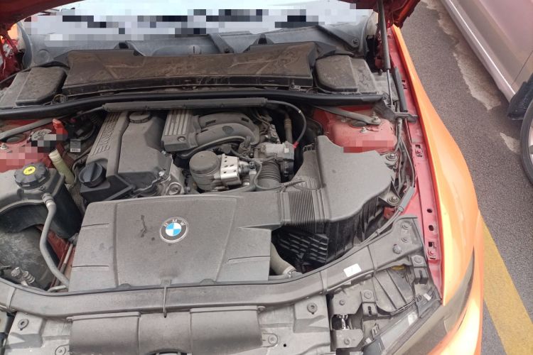 Used BMW 3 Series 2011 320i Convertible Coupe Engine Bay Left