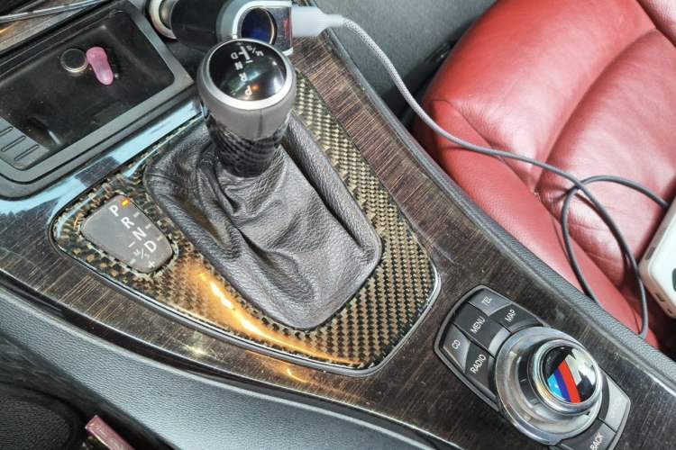 Used BMW 3 Series 2011 330i Convertible Coupe Gear Lever