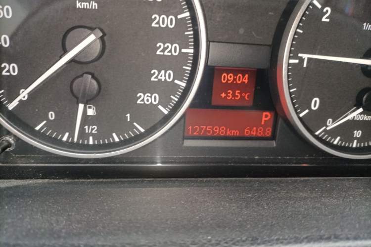 Used BMW 3 Series 2011 320i Convertible Coupe Odometer Close Up