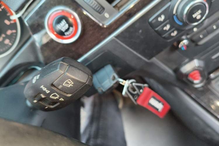 Used BMW 3 Series 2011 330i Convertible Coupe Vehicle Key