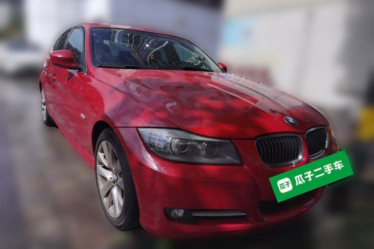 Used BMW 3 Series 2011 320i Luxury Edition Front Right 45 Deg