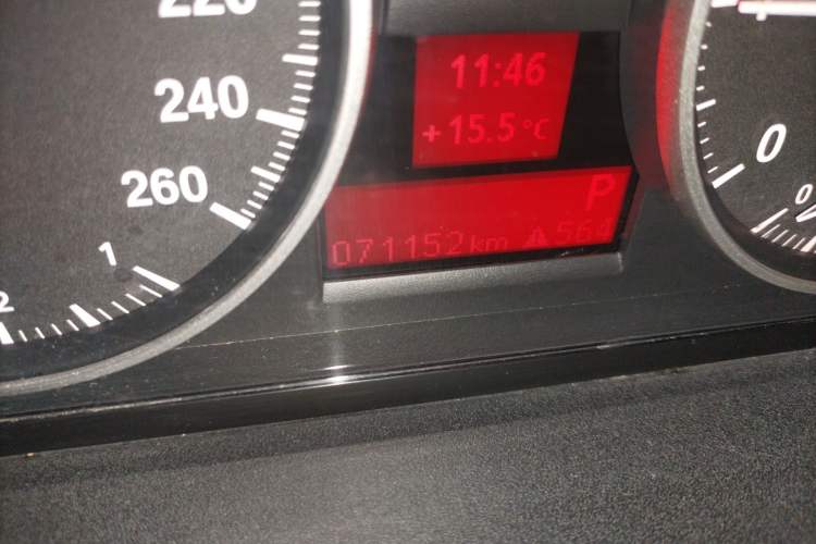Used BMW 3 Series 2011 320i Convertible Coupe Odometer Close Up