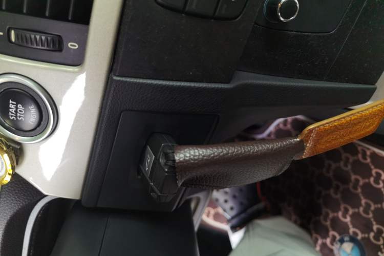 Used BMW 3 Series 2011 320i Luxury Edition Vehicle Key