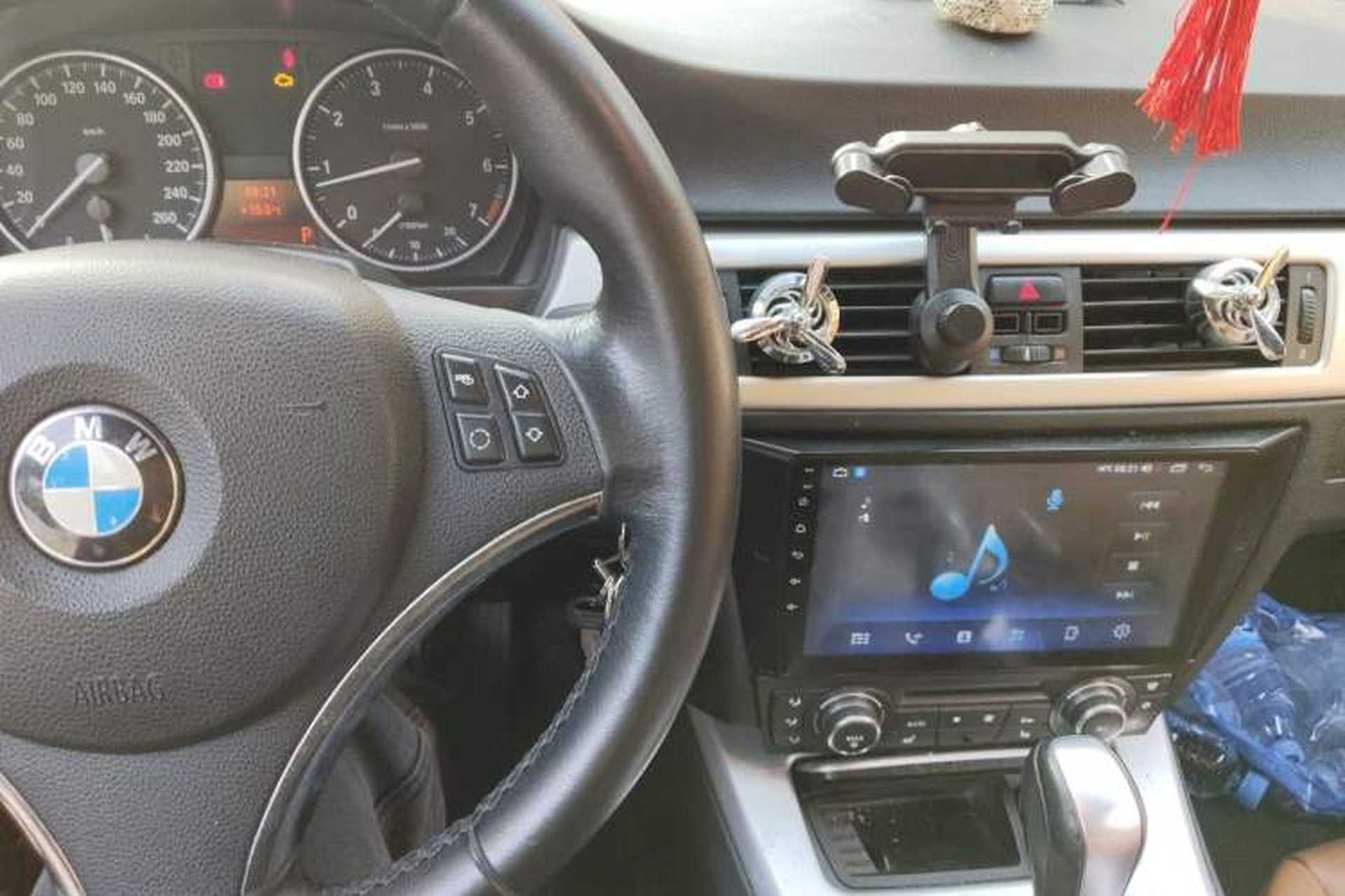 Used BMW 3 Series 2011 320i Convertible Coupe Audio And AC Panel