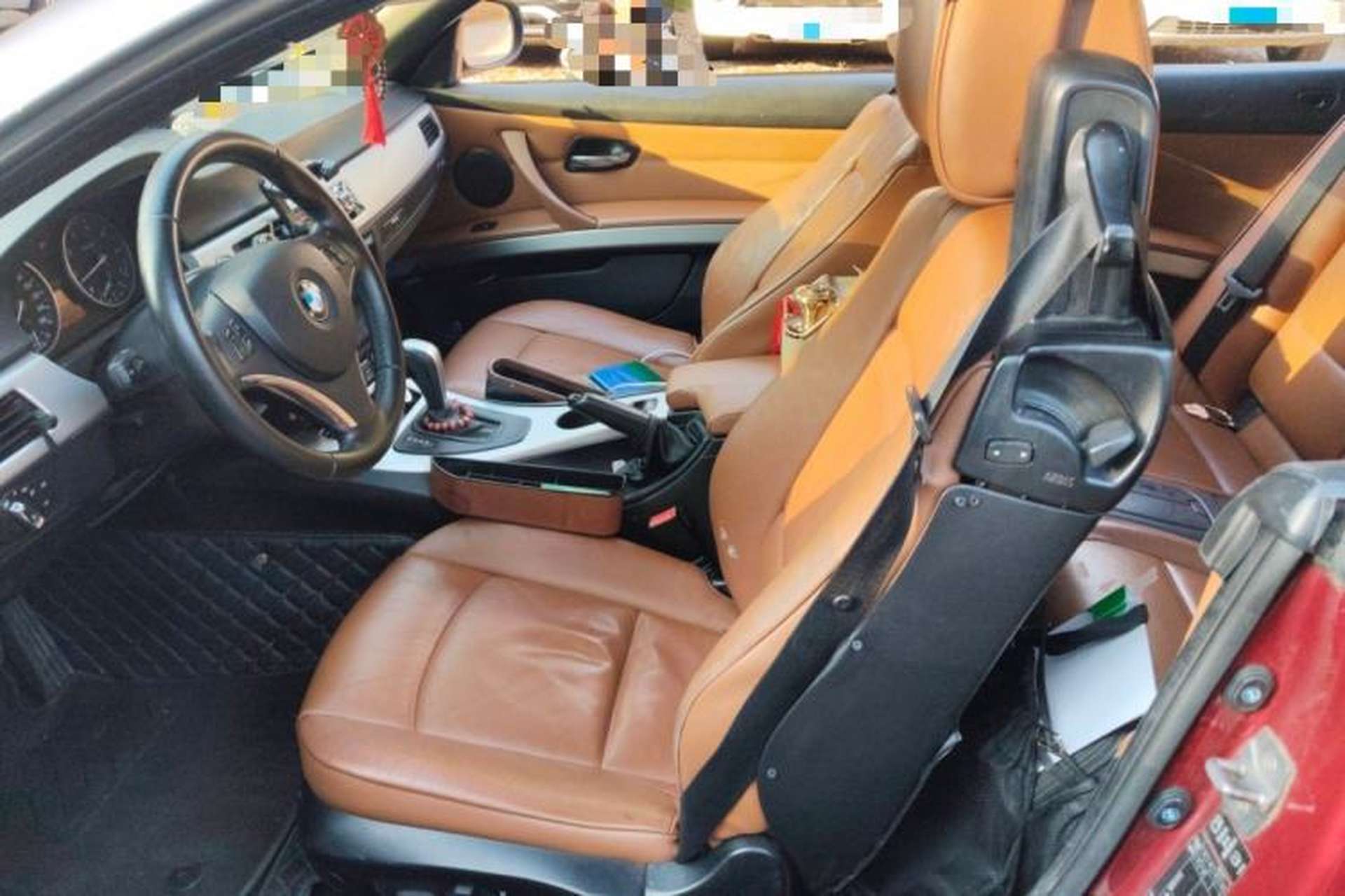 Used BMW 3 Series 2011 320i Convertible Coupe Left Front Seat