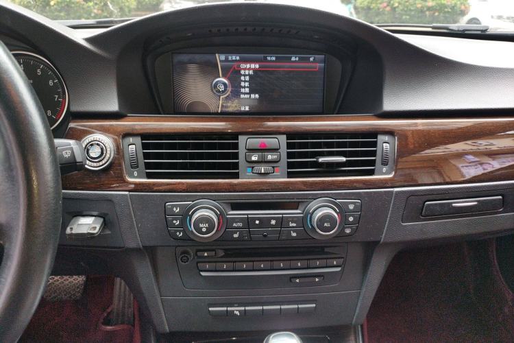 Used BMW 3 Series 2011 330i Convertible Coupe Audio And AC Panel
