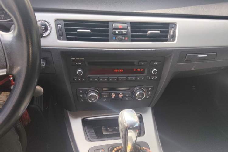 Used BMW 3 Series 2011 325i Convertible Coupe Audio And AC Panel