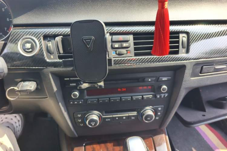 Used BMW 3 Series 2011 320i Sport Edition Audio And AC Panel