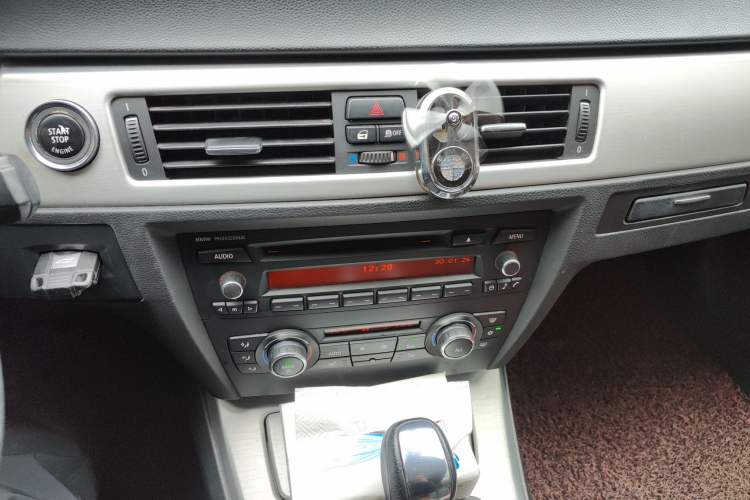 Used BMW 3 Series 2011 325i Convertible Coupe Audio And AC Panel