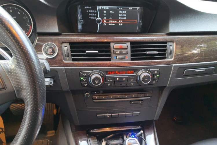 Used BMW 3 Series 2011 335i Convertible Coupe Audio And AC Panel