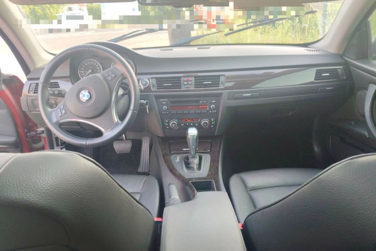 Used BMW 3 Series 2011 320i Coupe Center Console