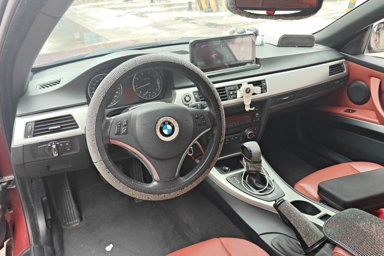 Used BMW 3 Series 2011 320i Convertible Coupe Center Console