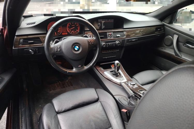 Used BMW 3 Series 2011 335i two-door coupe Center Console