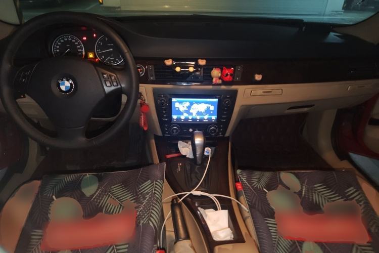 Used BMW 3 Series 2011 320i Sport Edition Center Console