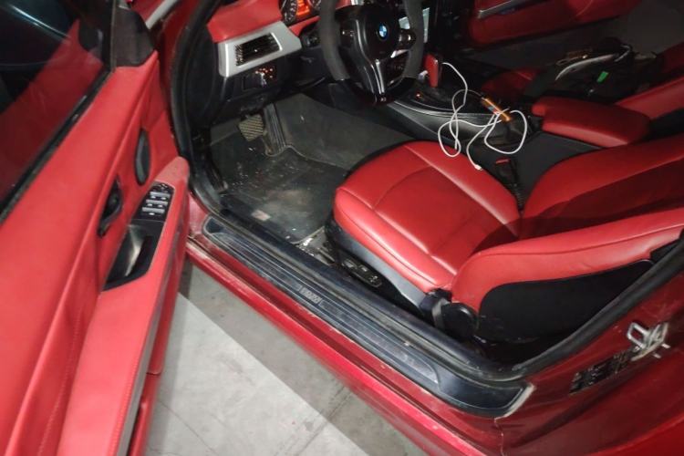 Used BMW 3 Series 2011 320i Convertible Coupe Driver Seat