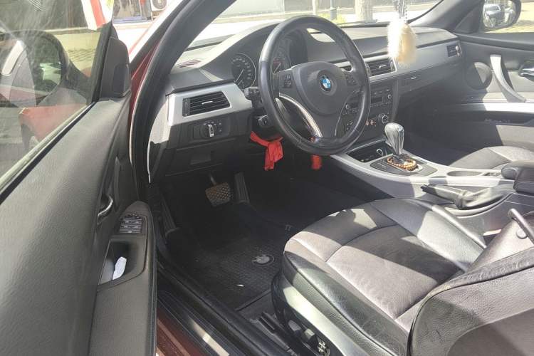 Used BMW 3 Series 2011 325i Convertible Coupe Driver Seat
