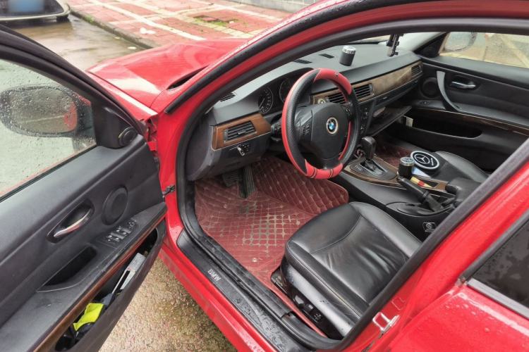 Used BMW 3 Series 2011 320i Sport Edition Driver Seat