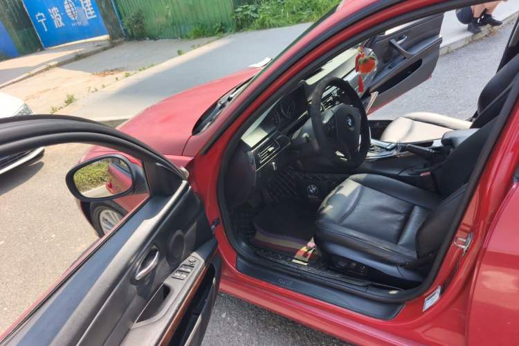 Used BMW 3 Series 2011 320i Sport Edition Driver Seat