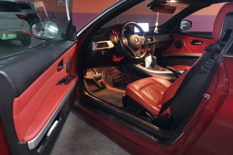 Used BMW 3 Series 2011 325i Convertible Coupe Driver Seat