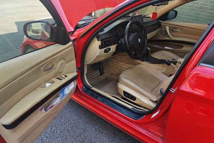 Used BMW 3 Series 2011 320i Sport Edition Driver Seat