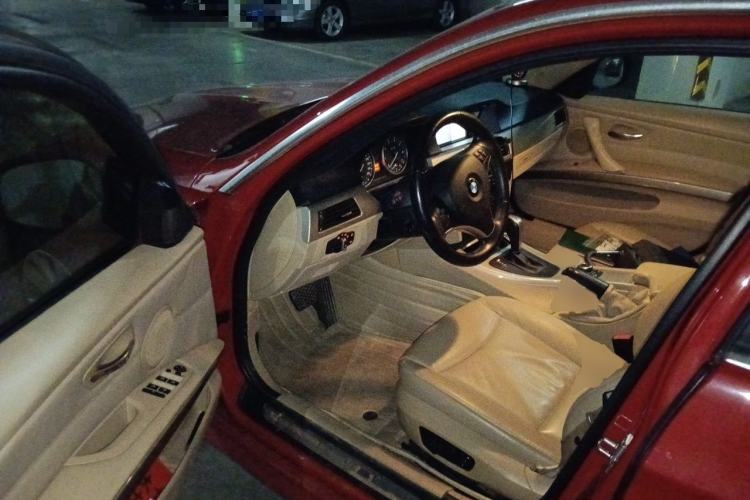 Used BMW 3 Series 2011 320i Luxury Edition Driver Seat