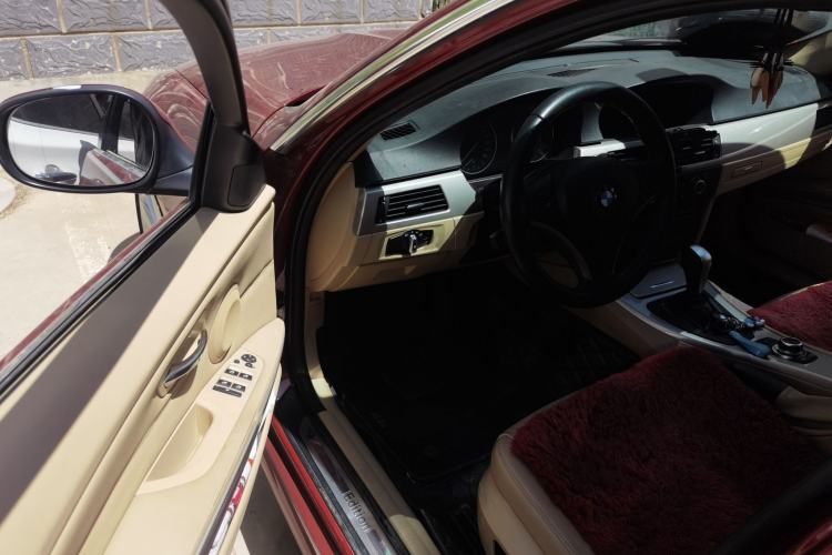 Used BMW 3 Series 2011 320i Luxury Edition Driver Seat