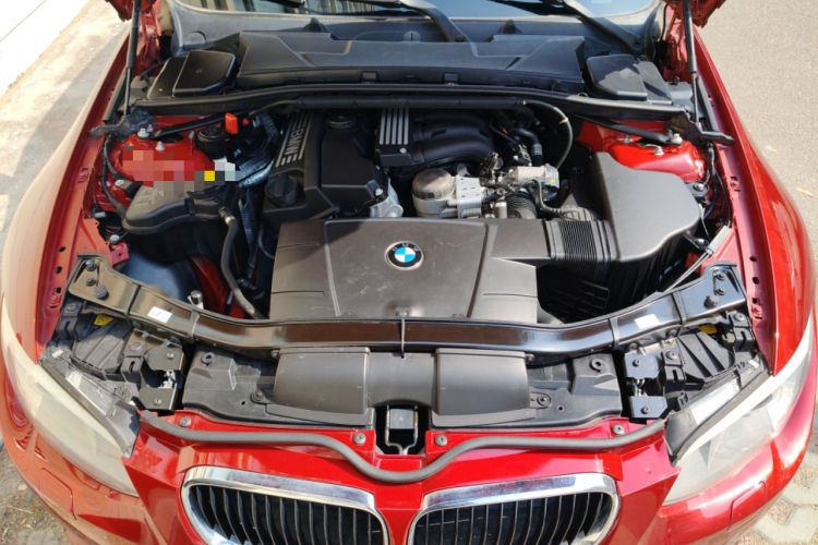 Used BMW 3 Series 2011 320i Coupe Engine Bay