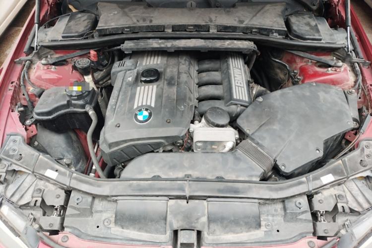Used BMW 3 Series 2011 330i Convertible Coupe Engine Bay