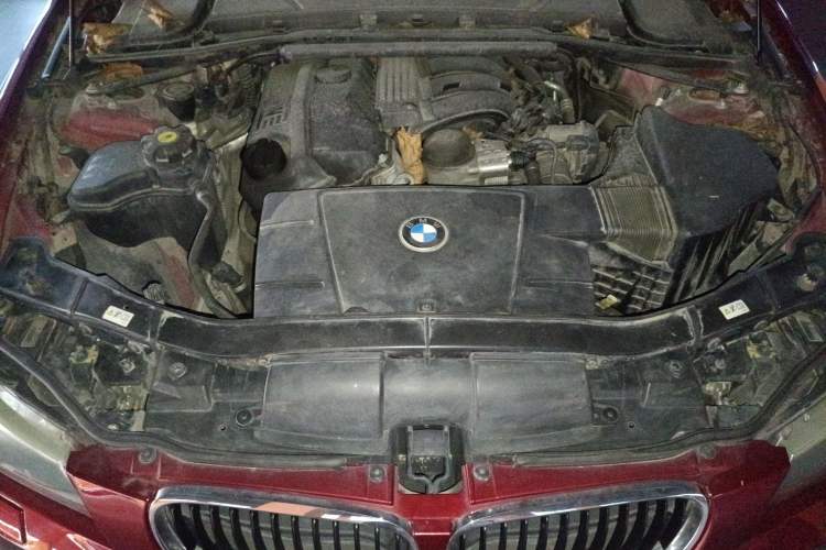 Used BMW 3 Series  Engine Bay