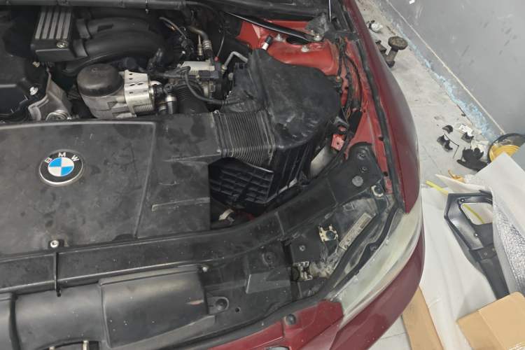 Used BMW 3 Series 2011 318i Leading Model Engine Bay Left